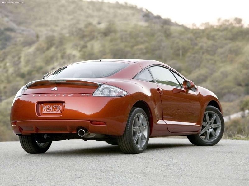 Illustration for article titled Let's talk about '00s bulgy circular fender flares